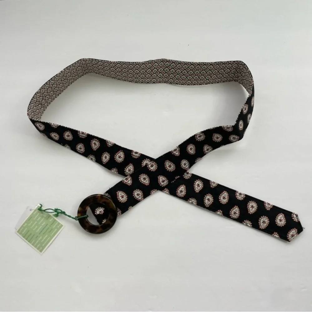 Vera Bradley Reversible Belt‎ Black/Cream/Red
